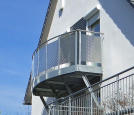 balkonanbaulochblechfuellung002